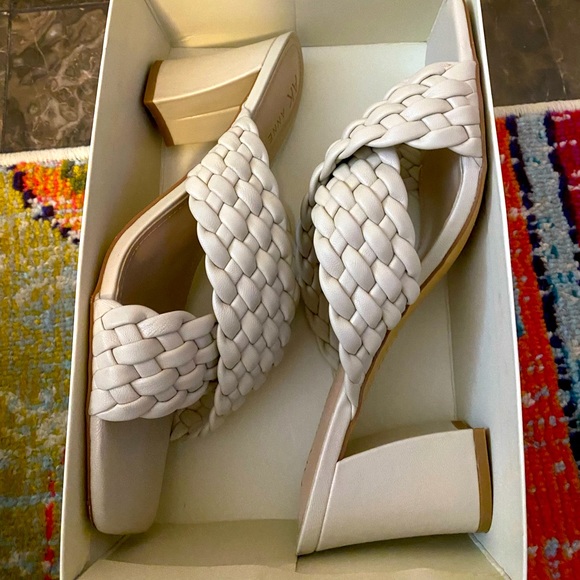 Anne Klein Misty Crossover Women’s Heeled Sandal Cream Sz 11 - Picture 3 of 6